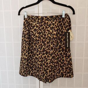 NWT Halston Silk Animal Print Skorts Size 6